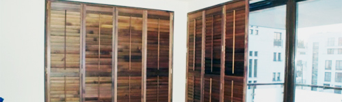 Montaż okiennic drewnianych